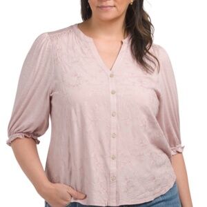 Democracy Embroidered Top NWT Elbow Sleeves Mauve Plus 1X
